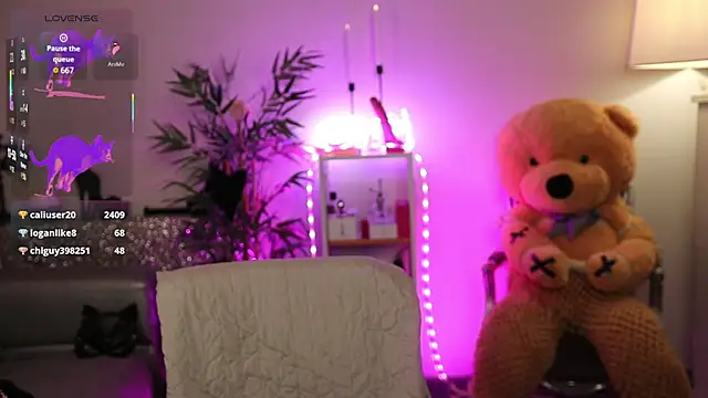 Živý XXX chat NovaHollisx