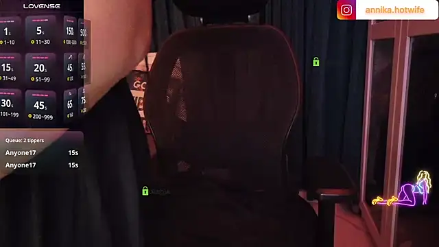 Chat +18 de CharmingTania ao vivo