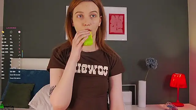 SaraHeartsのライブXXXチャット