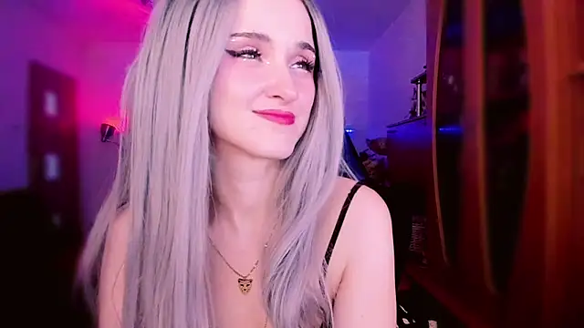 MistressJolie Adlı Modelin Canlı XXX Sohbeti