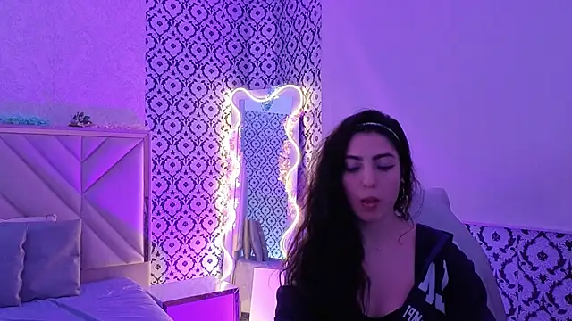 Ixchel_tay Adlı Modelin Canlı XXX Sohbeti