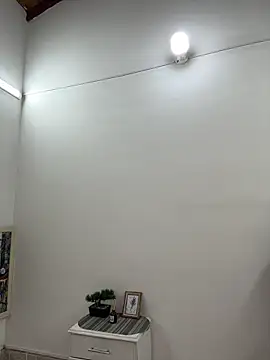 Adeline_1のライブXXXチャット