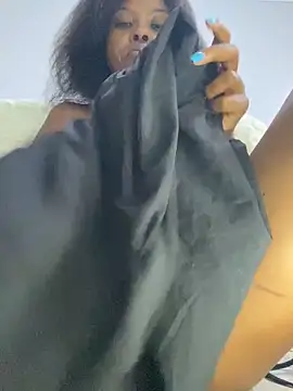 Dellah27 Live XXX-Chat