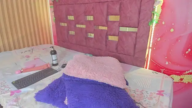 Chat XXX en directo de Daisy__rose