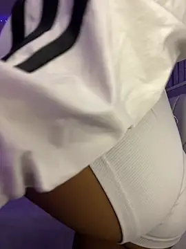 Geralllll: διαδικτυακό σόου στην κάμερα