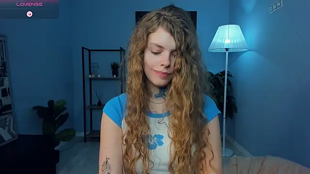 RayaNenlia Chat XXX in diretta