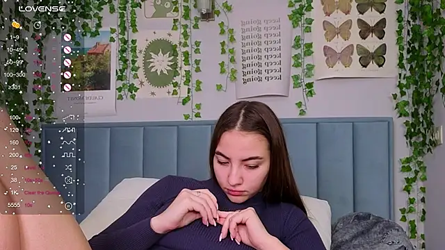 Fit_Brunette_ Live XXX-chat