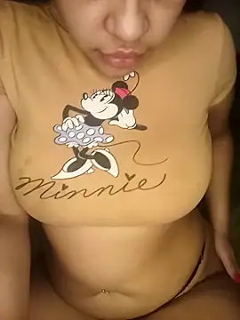 moannapozzyn Live XXX chat