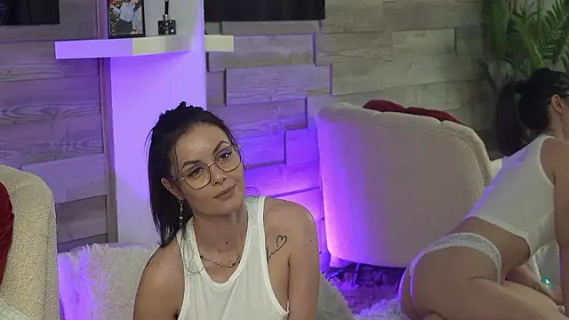 Chat +18 de SeductiveMom ao vivo