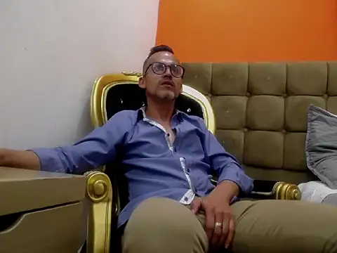 Chat XXX ao vivo de Oswalldo__