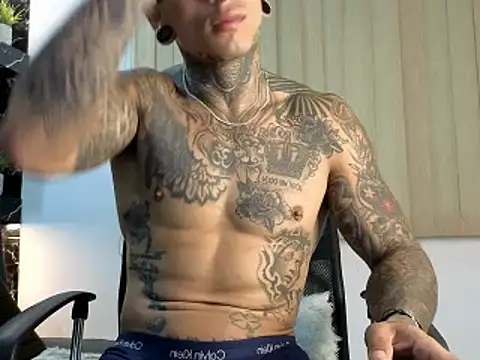 Mike_joness: онлайн-секс-чат