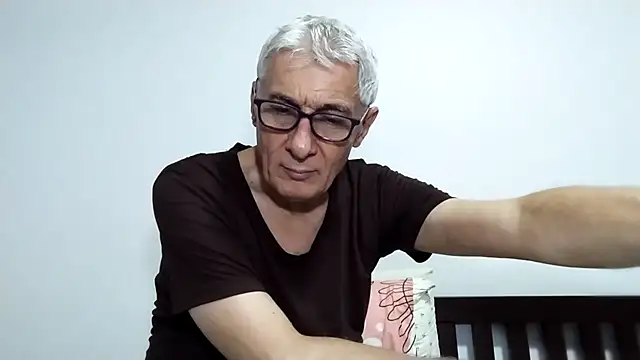 BIGUNCUTHARDCOCK's Live XXX Chat