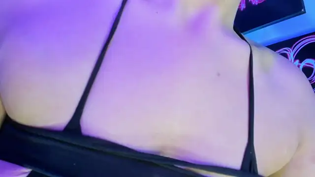 kuromi69 即時 XXX 聊天