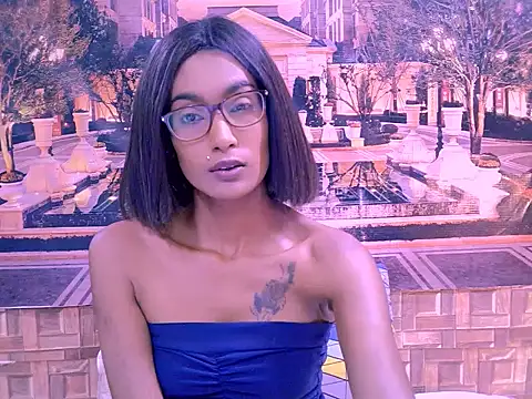 IndianRebel4u2Luv 即時 XXX 聊天