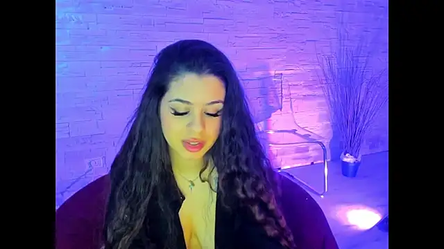 Chat XXX en directo de BellaNoir_