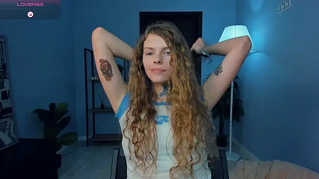 RayaNenlia Chat XXX in diretta