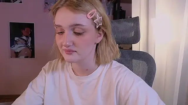 Онлайн чат XXX ELLIEJAY