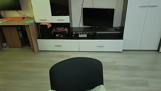 Chat +18 de angryzan ao vivo