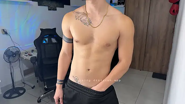 Chat +18 de Kisan_Smith ao vivo