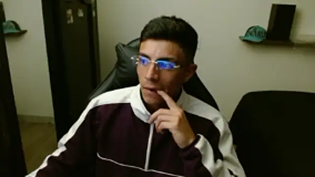 kv___xxx_ Chat XXX live