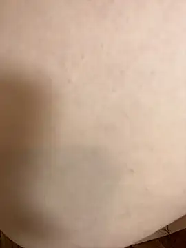 isabella_hairy: απευθείας συνομιλία ΧΧΧ