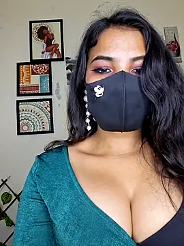 Noor-Bold's Live XXX Chat