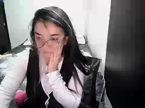 Came-II Adlı Modelin Canlı XXX Sohbeti