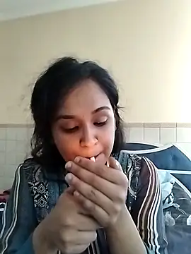 cute_indianxo Adlı Modelin Canlı XXX Sohbeti