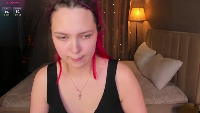 Monica__Queen élő XXX-chatje