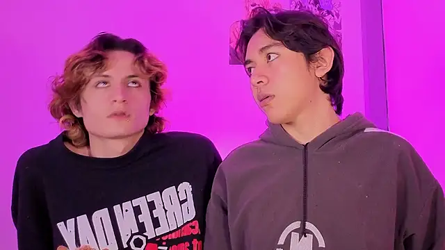 Darcy_and_Stolas' Live XXX Chat