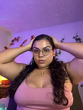 Онлайн чат XXX kittylu__