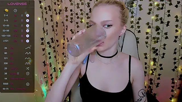 AnyaTaylor_ 现场XXX聊天