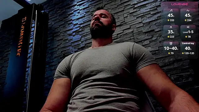 Chat +18 de David_Big_Daddy ao vivo