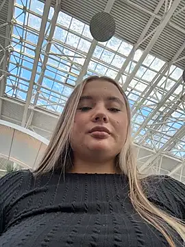 VineraSweetのライブXXXチャット