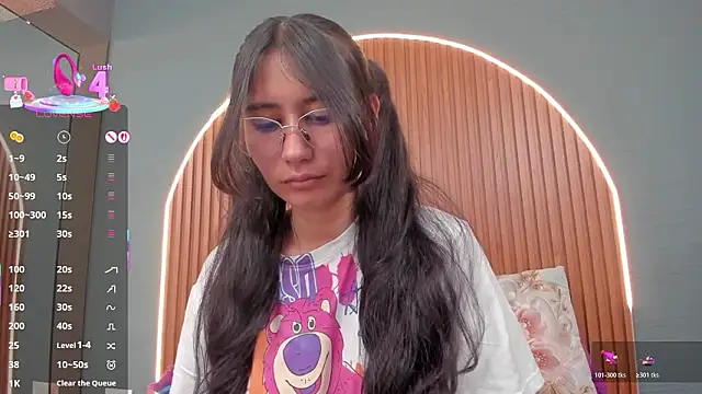 NayeCloud: онлайн-секс-чат