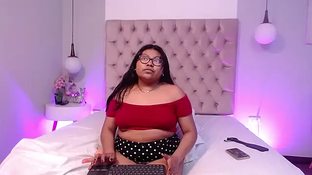 Show de Kiri_Black_ na webcam