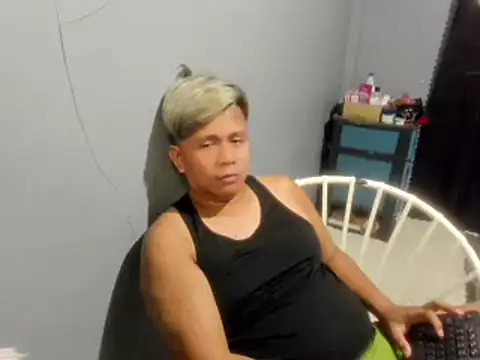 Clark_Asian 在線直播表演