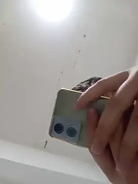 biglatin80 现场XXX聊天