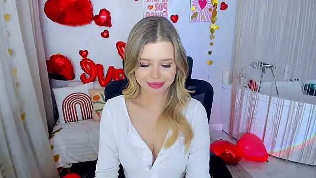 Онлайн чат XXX FollowLovee