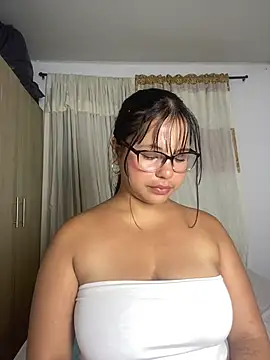 katthyasmitth's Live XXX Chat