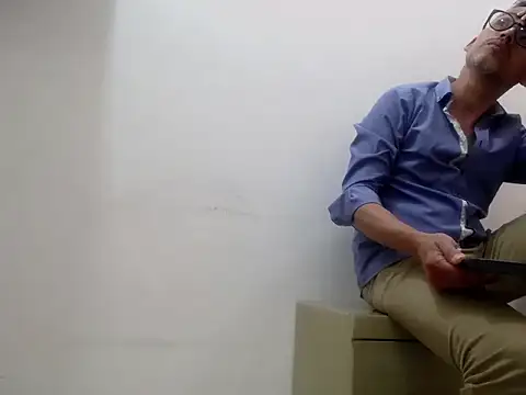 Živý XXX chat Oswalldo__