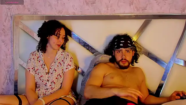 Benny_and_Mark élő XXX-chatje