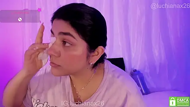 lucy26_ Chat XXX live