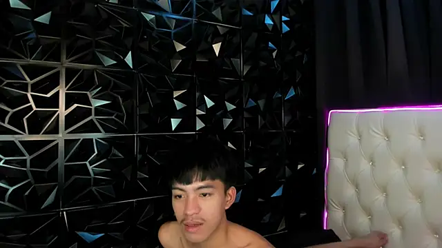 davincihugecock's Live XXX Chat