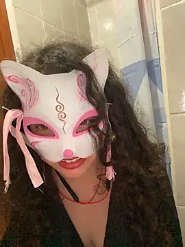 Lucy_YupiSweet Chat XXX live