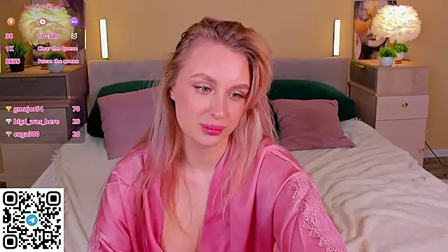 Chatroom XXX en direct de KiraRuiz