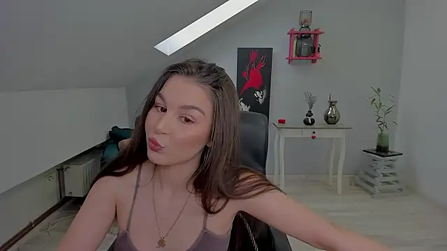 LouannaHart live XXX chat