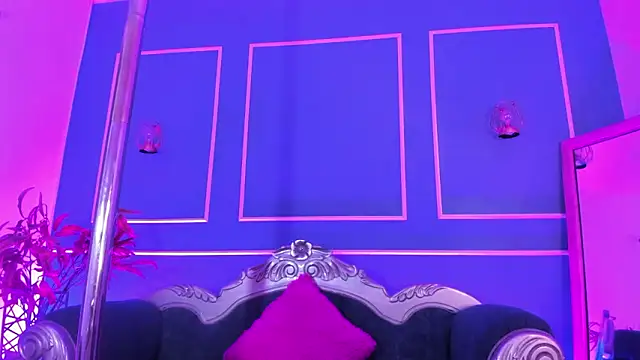 Chat +18 de TaraTaylorr ao vivo