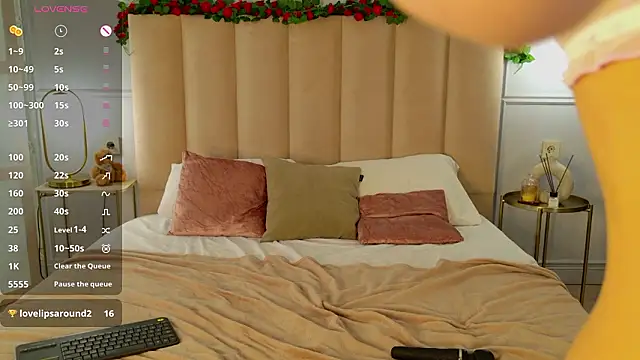 AdoraCortesのライブXXXチャット