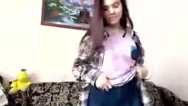 DominicaMullins Adlı Modelin Canlı XXX Sohbeti